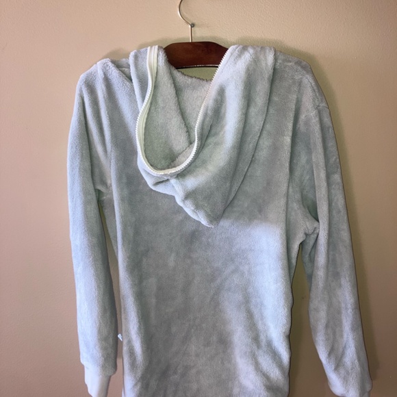 Onepiece The Norwegian Original Gray Fuzzy Fleece Hooded Onesie Jumpsuit Unisex - Picture 4 of 5